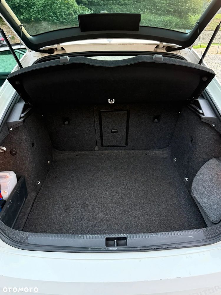 Skoda Octavia 2.0 TDI RS - 19