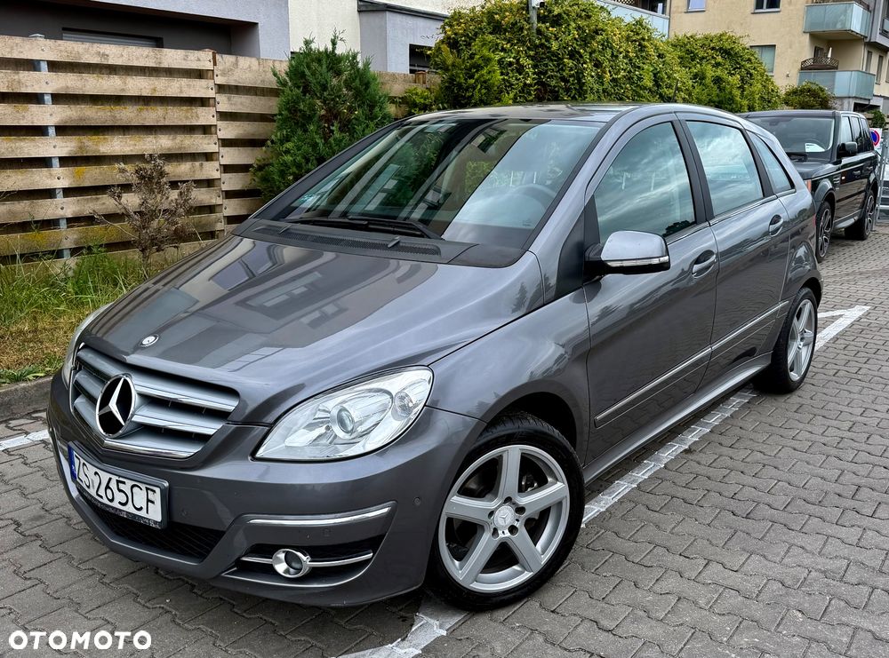 Mercedes-Benz Klasa B 200 Turbo SPORT EDITION - 9