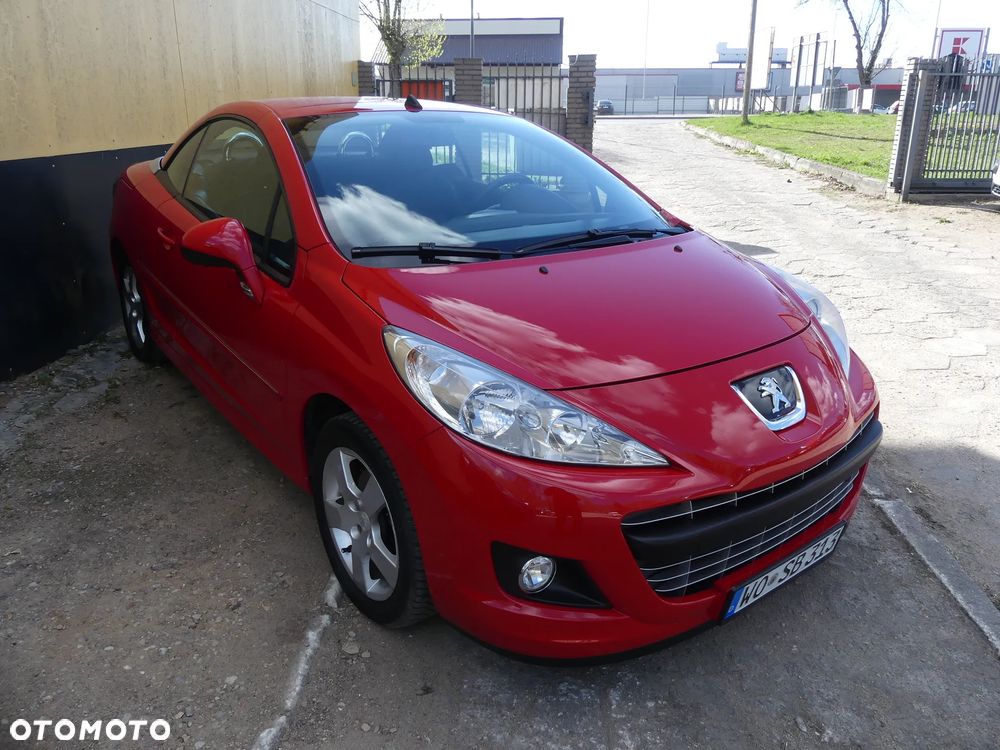Peugeot 207 CC - 11