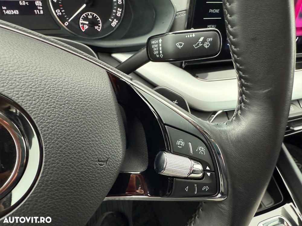 Skoda Octavia 2.0 TDI DSG Ambition - 24