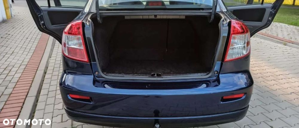 Suzuki SX4 1.6 VVT Comfort - 17