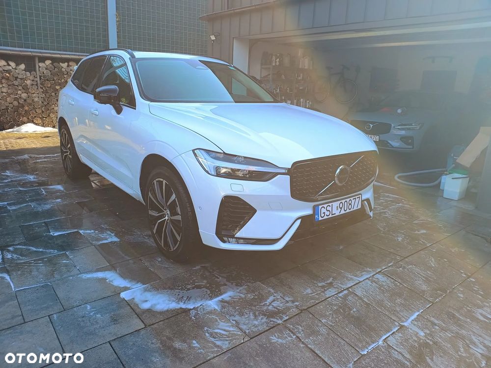 Volvo XC 60 B5 B AWD Plus Dark - 1