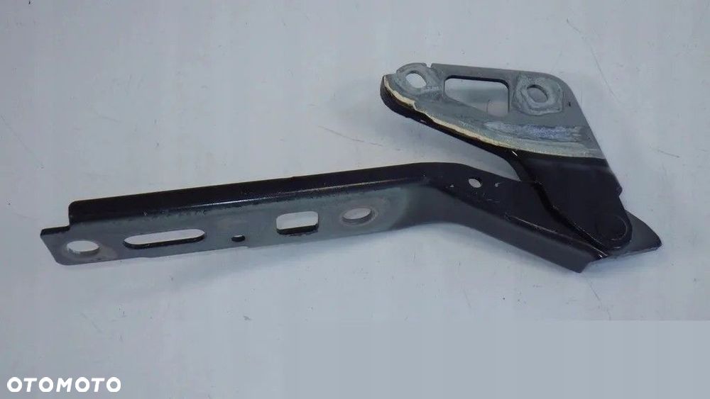Zawias maski prawy 4L0823302 AUDI Q7 - 5