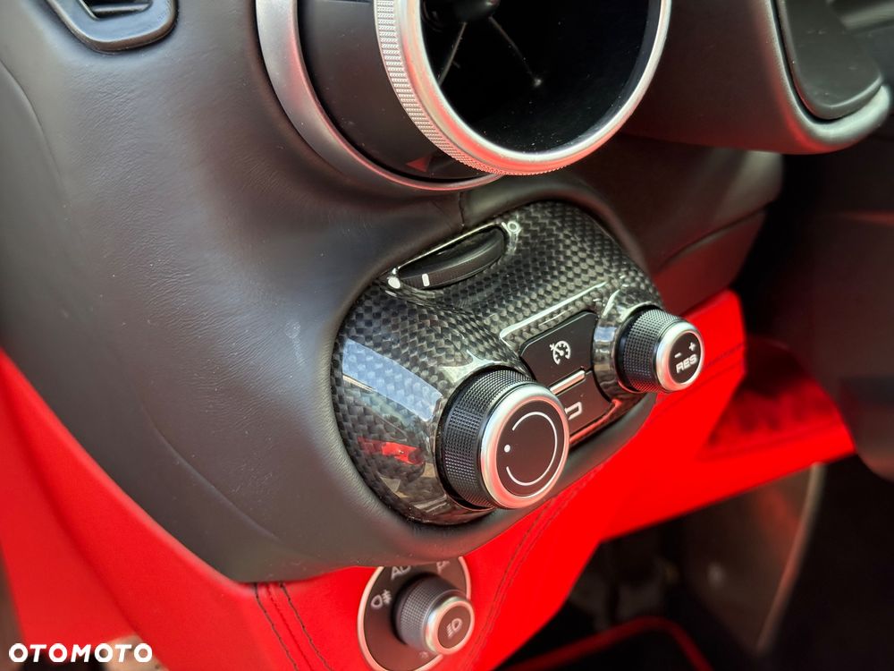 Ferrari Portofino - 23