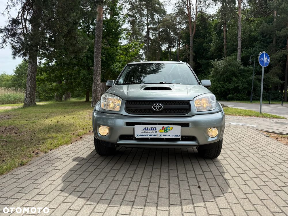 Toyota RAV4 - 4