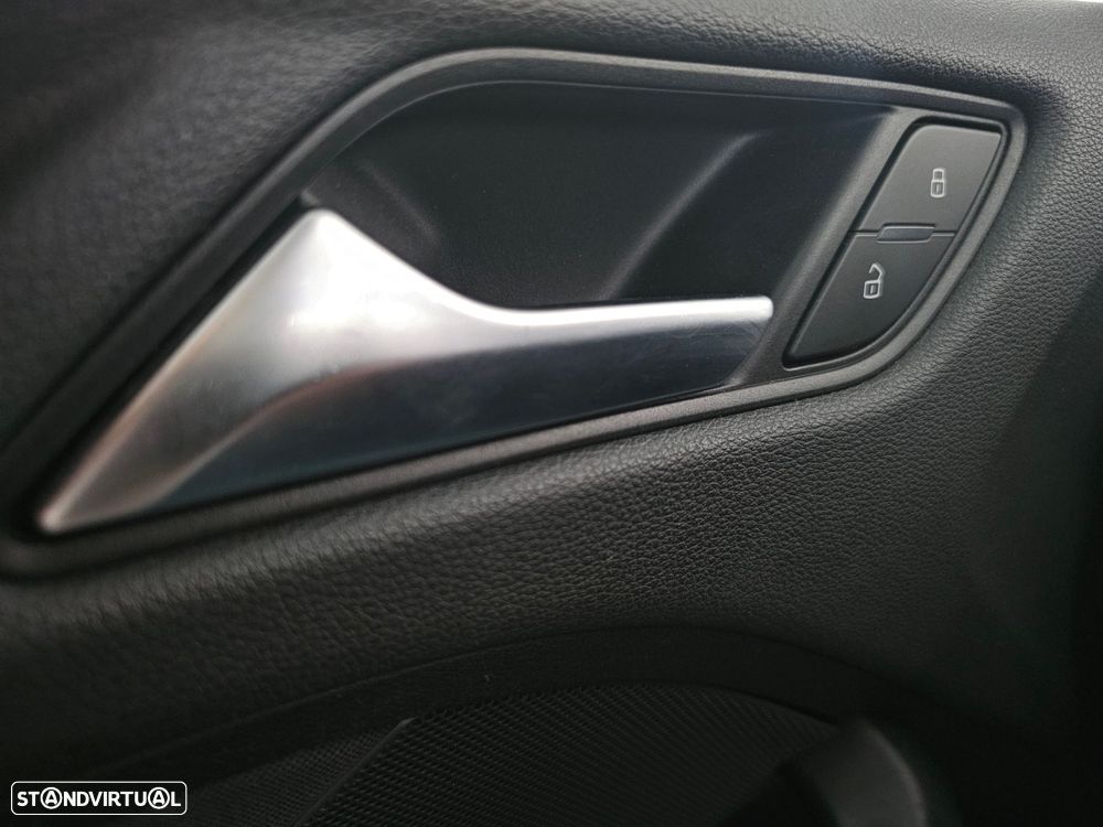 Audi A3 Sportback 1.6 TDI Attraction Ultra - 18