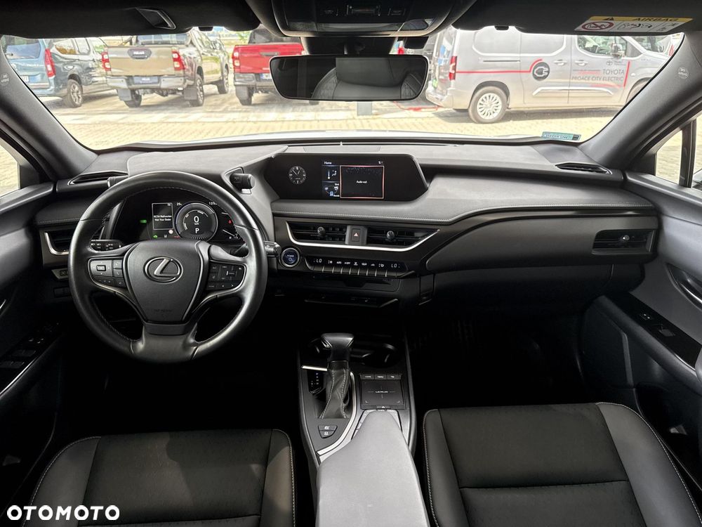 Lexus UX 250h GPF F Impression 2WD - 11