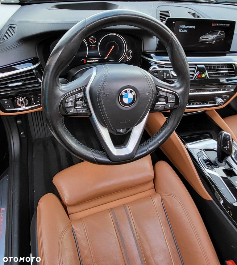 BMW Seria 5 530d xDrive Luxury Line - 14