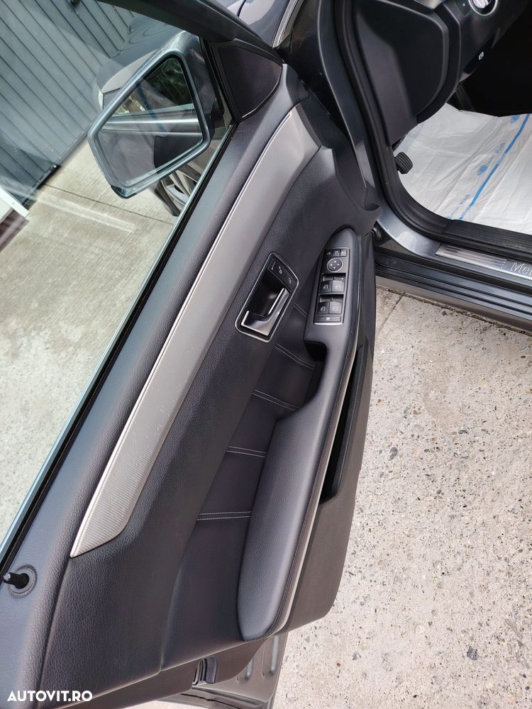 Mercedes-Benz E 220 BlueTEC 4MATIC - 10