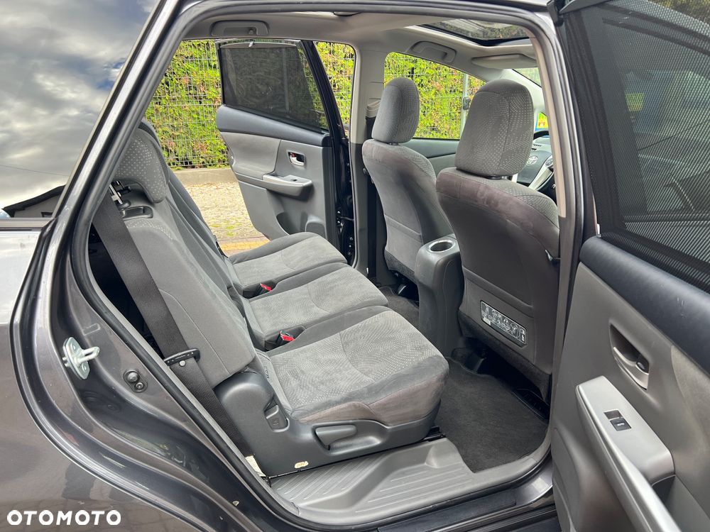 Toyota Prius+ (Hybrid) Comfort - 22