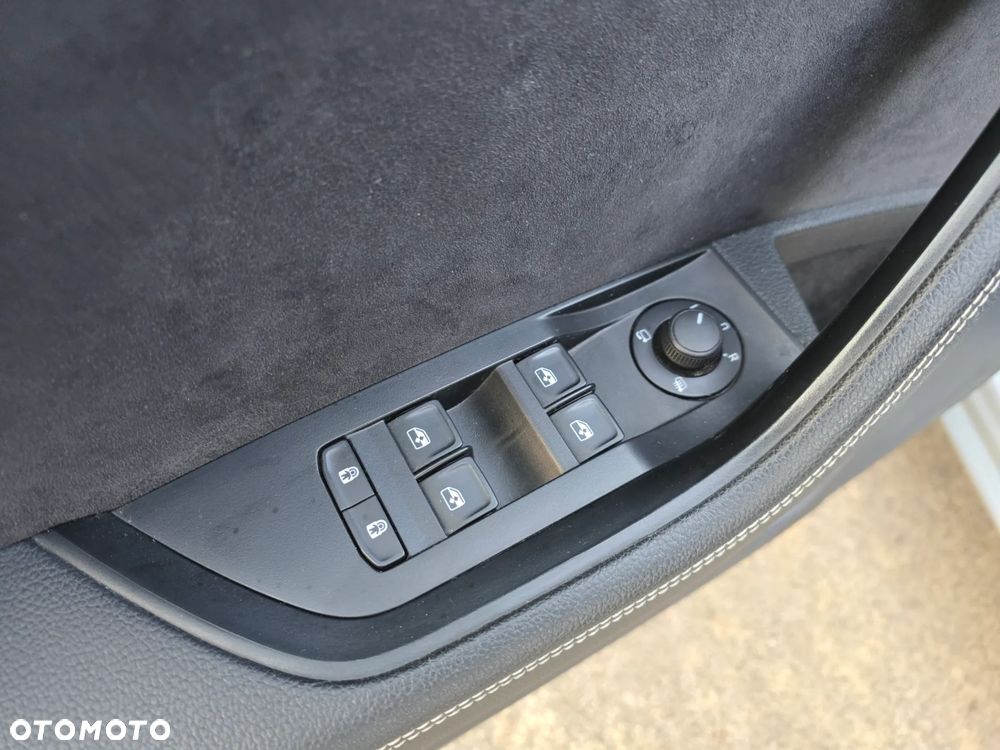 Skoda Superb 2.0 TDI SCR 4x4 Sportline DSG - 13