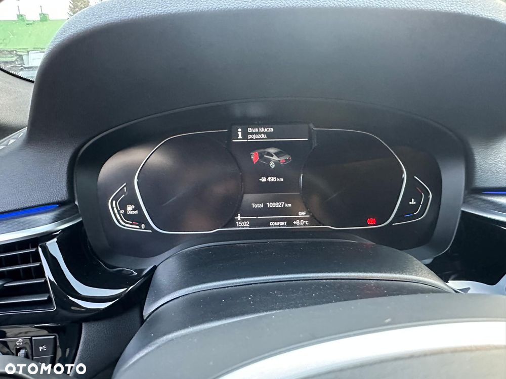 BMW Seria 5 520d xDrive - 9