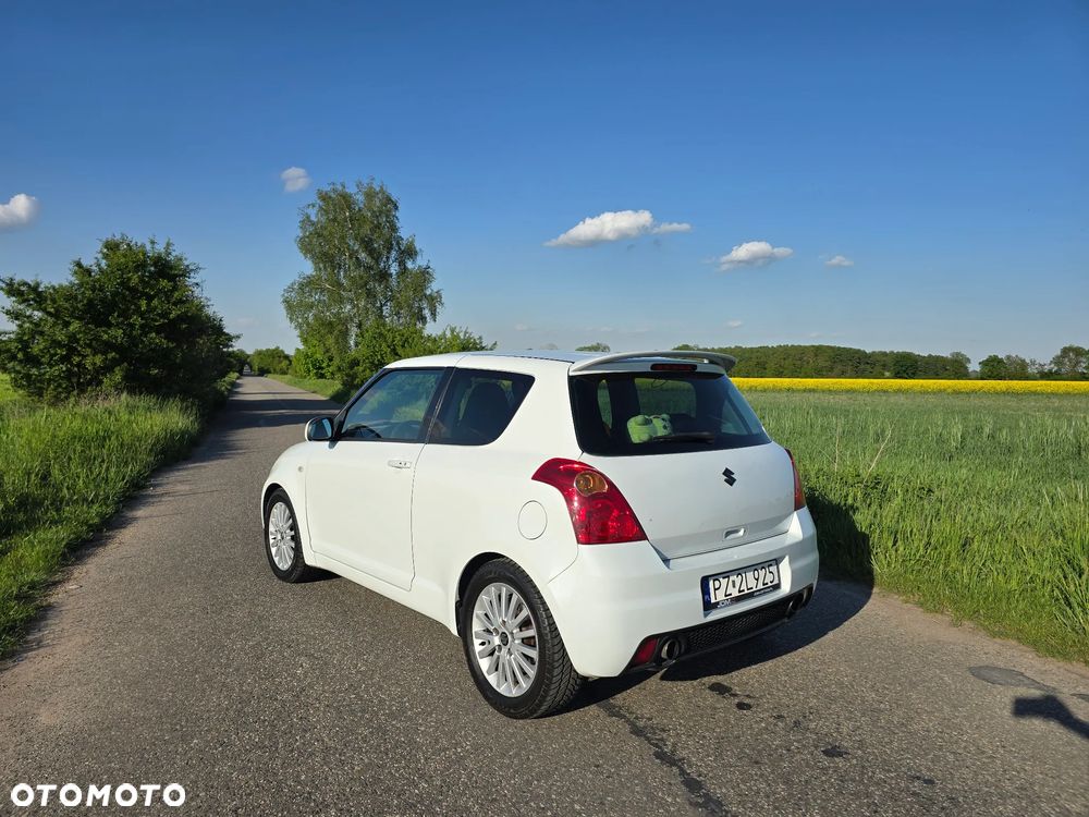 Suzuki Swift - 4