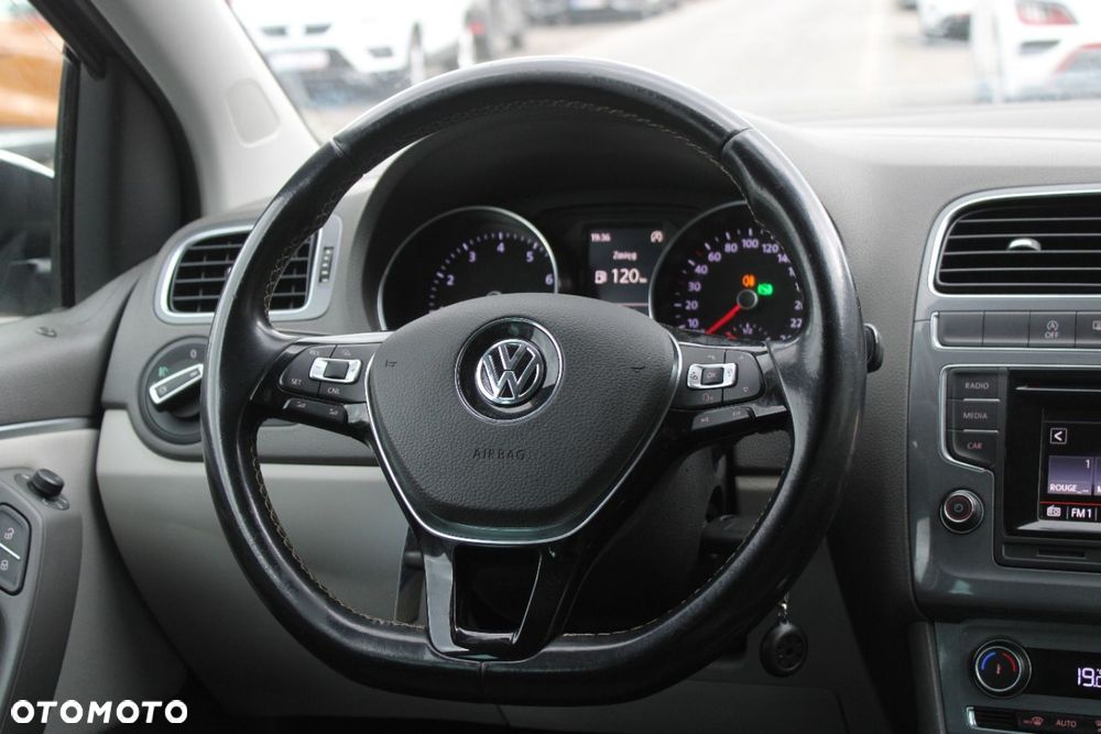 Volkswagen Polo - 27