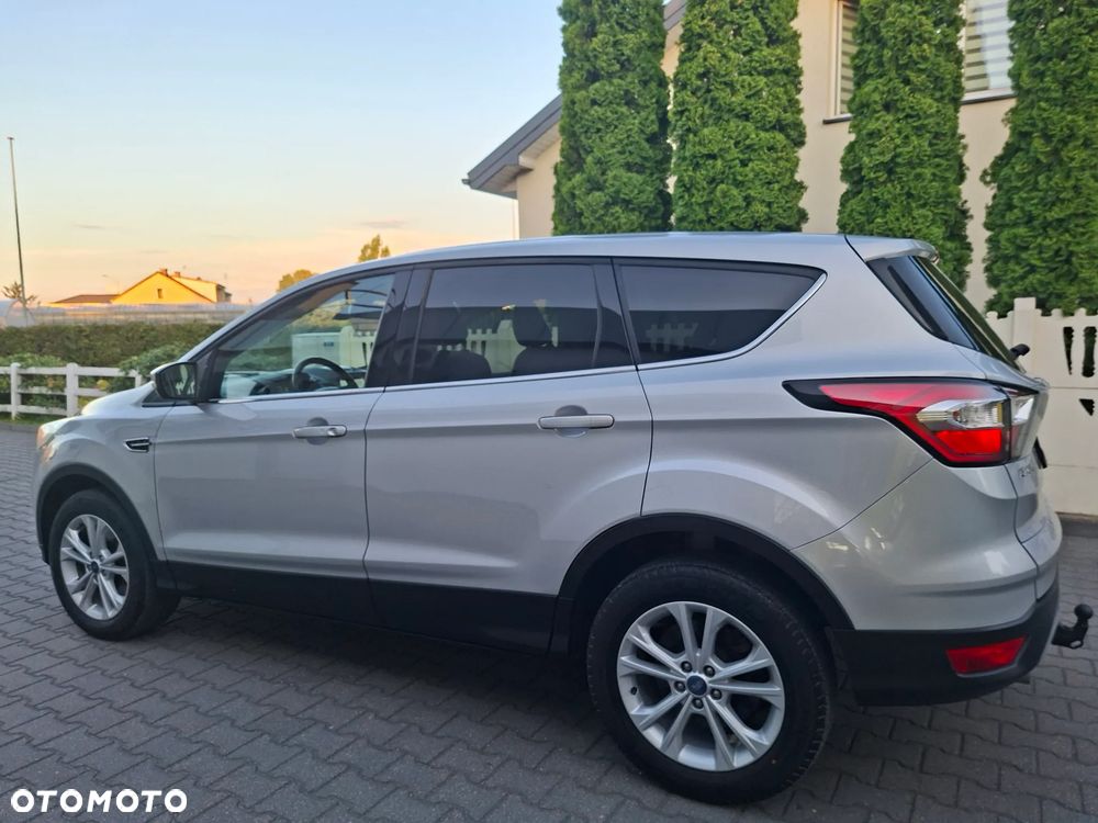 Ford Kuga 2.0 TDCi 2x4 Black & Silver - 10
