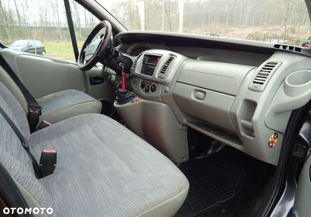 Renault Trafic - 11