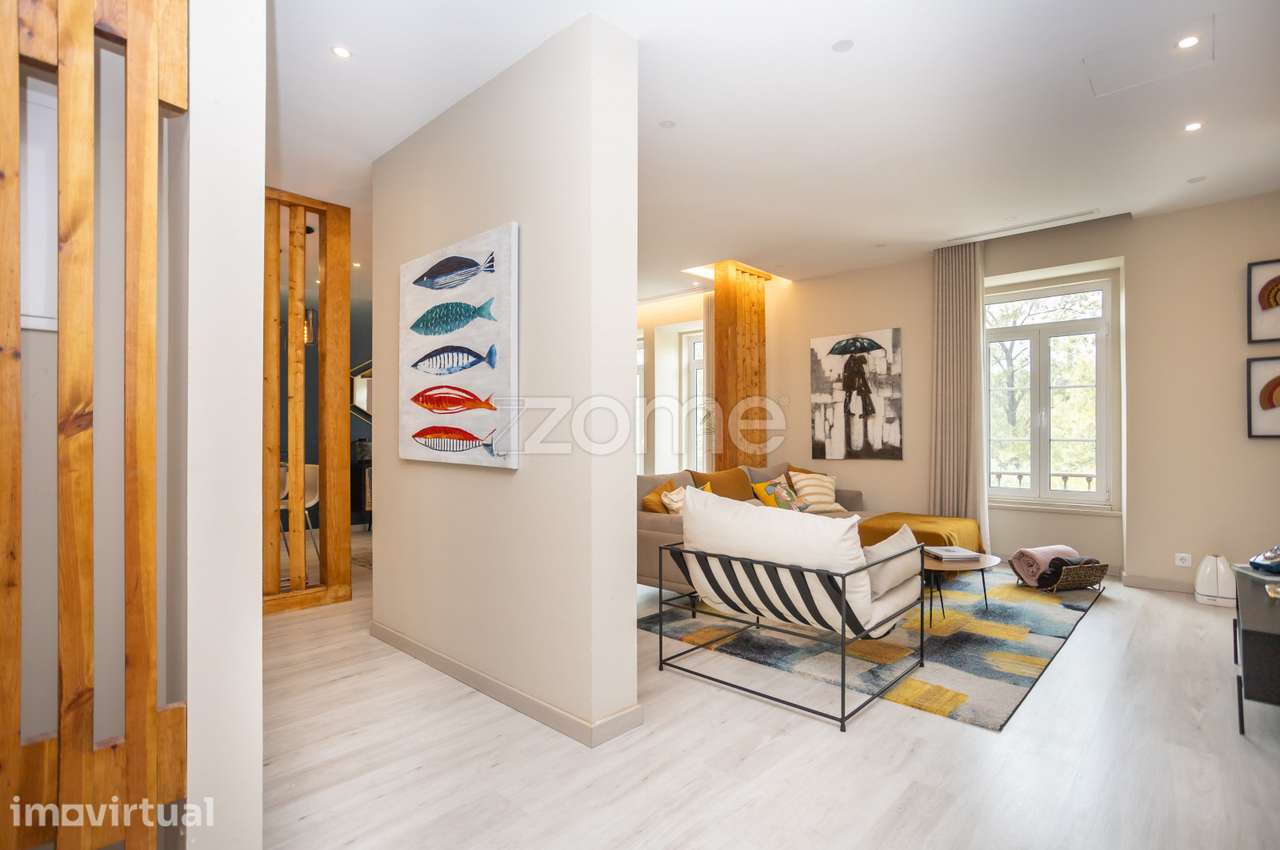 T6 transformado em T3 187m² 3 Suites Frente Gulbenkian - Grande imagem: 2/23