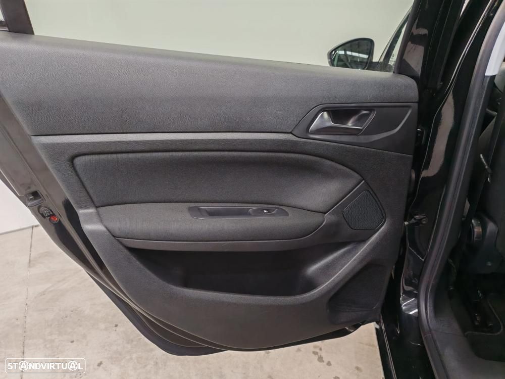 Peugeot 308 1.5 BlueHDi Style J17 EAT8 - 15