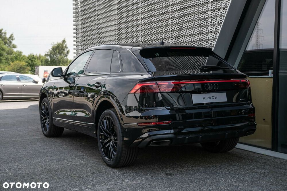 Audi Q8 - 4