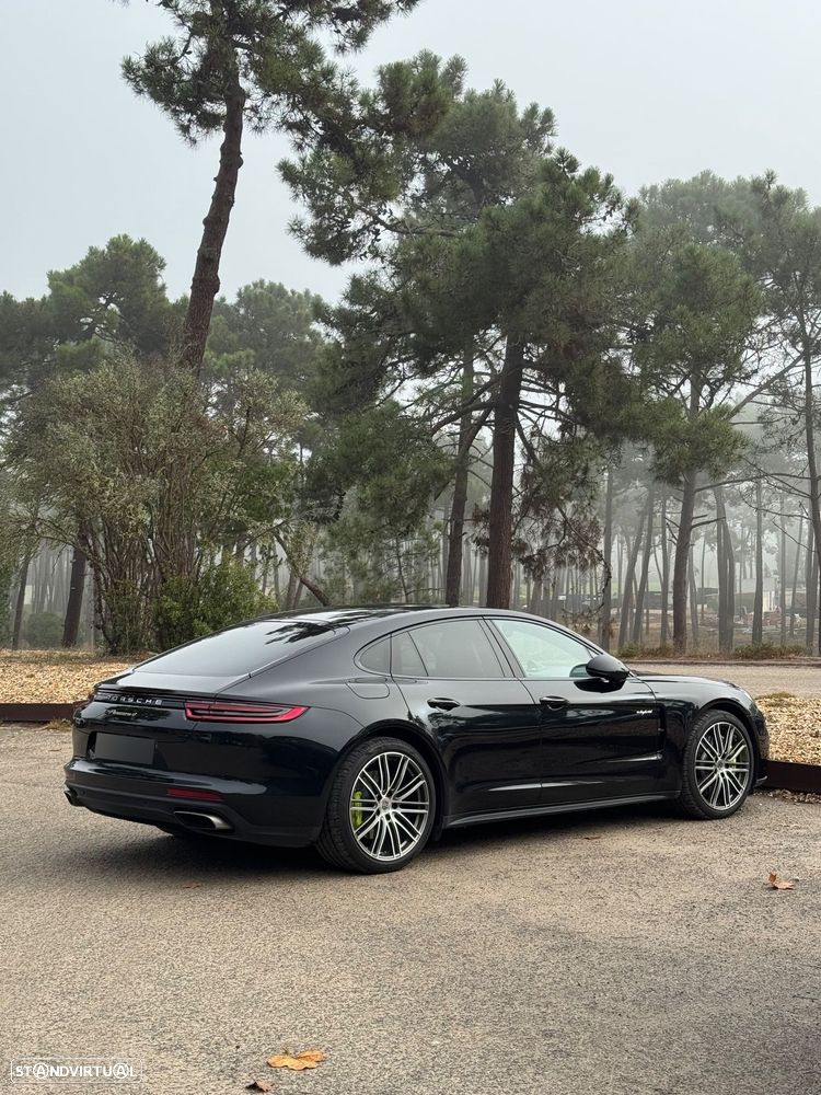 Porsche Panamera 4 E-Hybrid - 8
