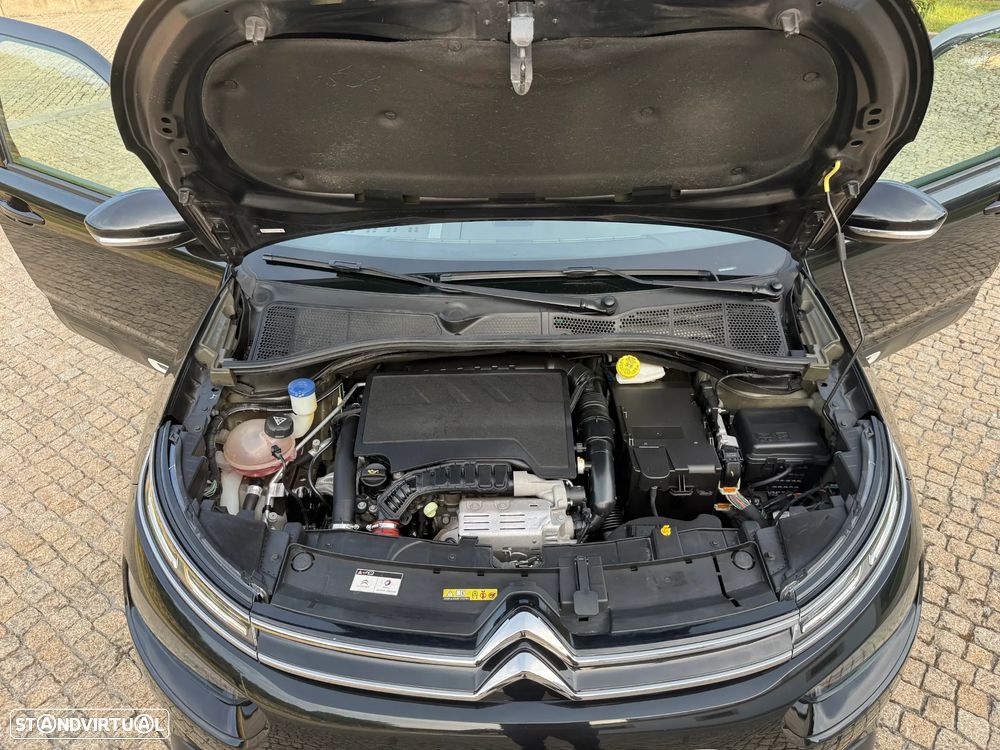 Citroën C4 Cactus 1.2 PureTech Shine - 52