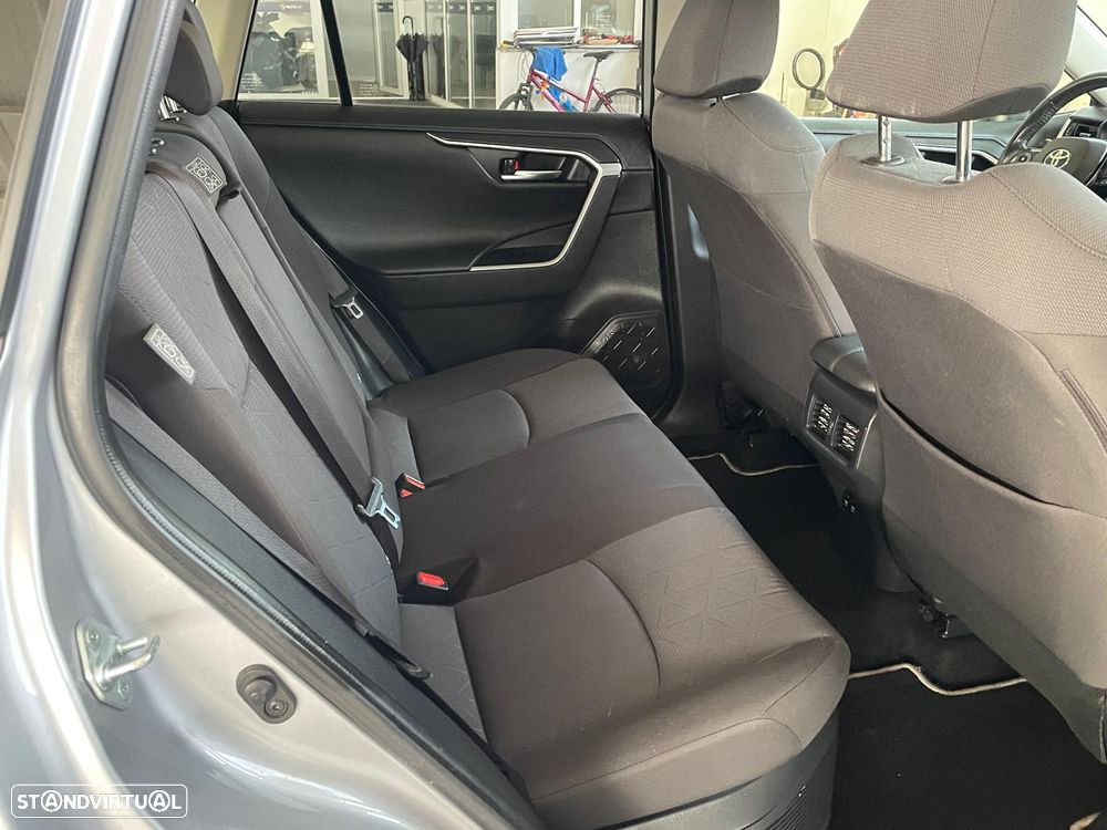 Toyota RAV4 2.5 HDF Comfort AWD-i - 23