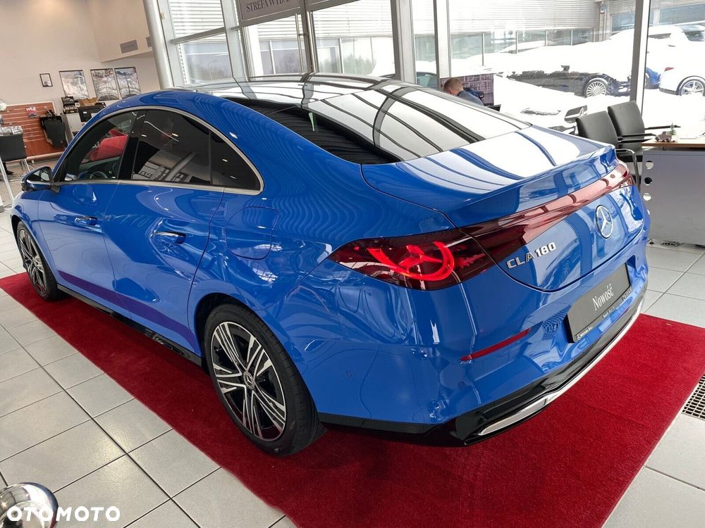 Mercedes-Benz CLA - 2