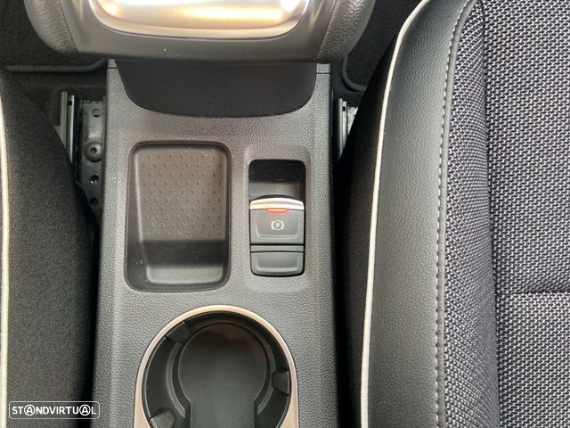 Renault Captur 1.0 TCe Exclusive - 28