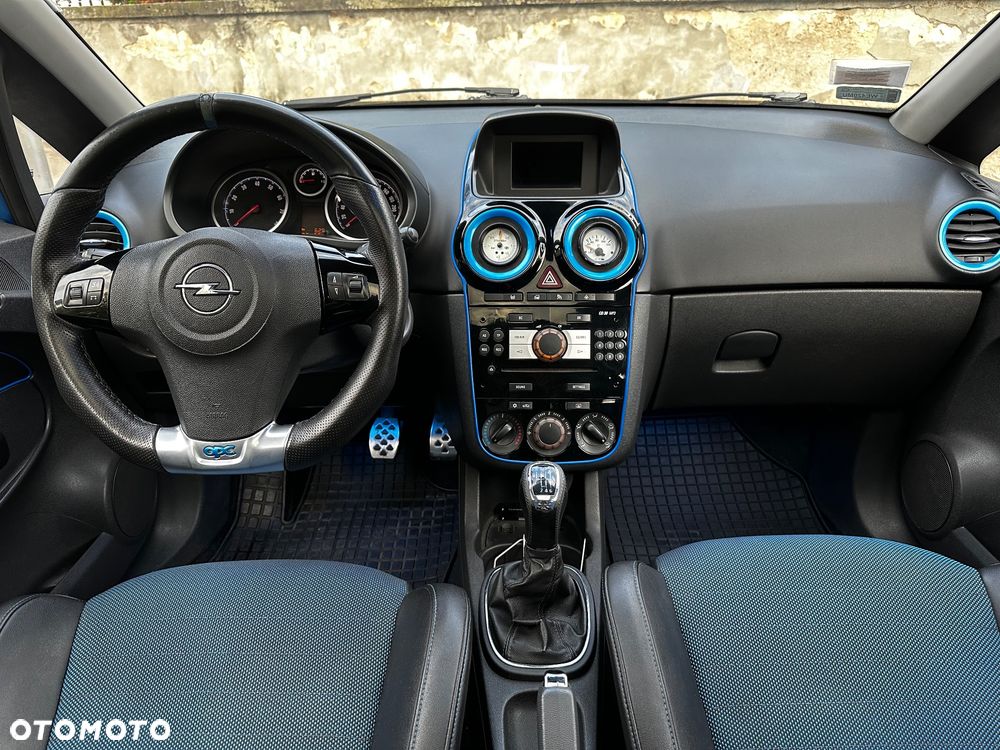Opel Corsa 1.6T OPC - 8