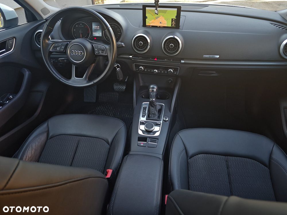 Audi A3 Sportback 2.0 TDI S tronic - 21