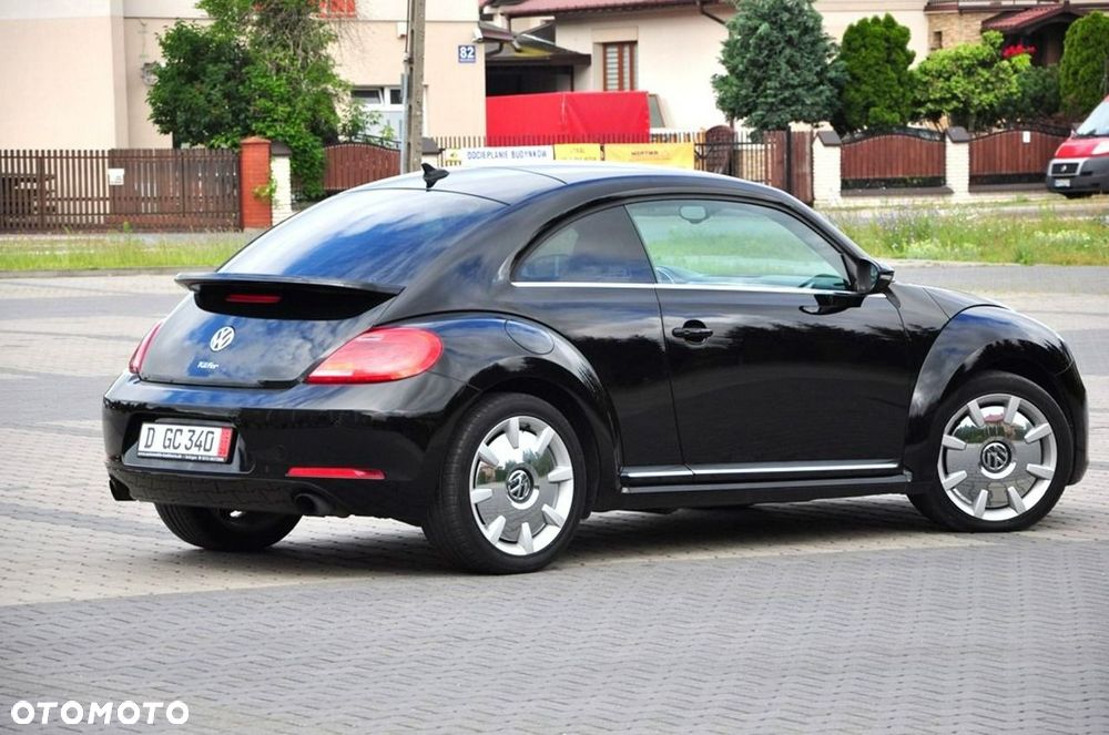 Volkswagen New Beetle - 15
