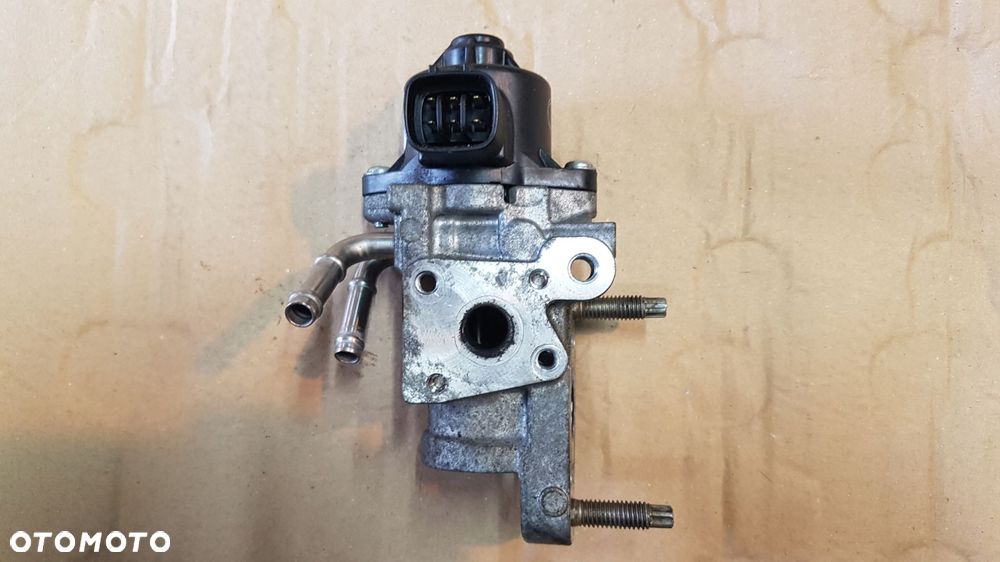 toyota yaris iii lift aygo ii 1.0 egr - 1