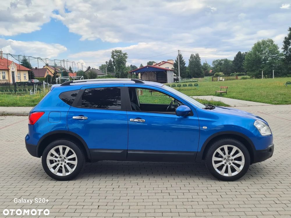Nissan Qashqai 2.0 4x4 tekna - 9