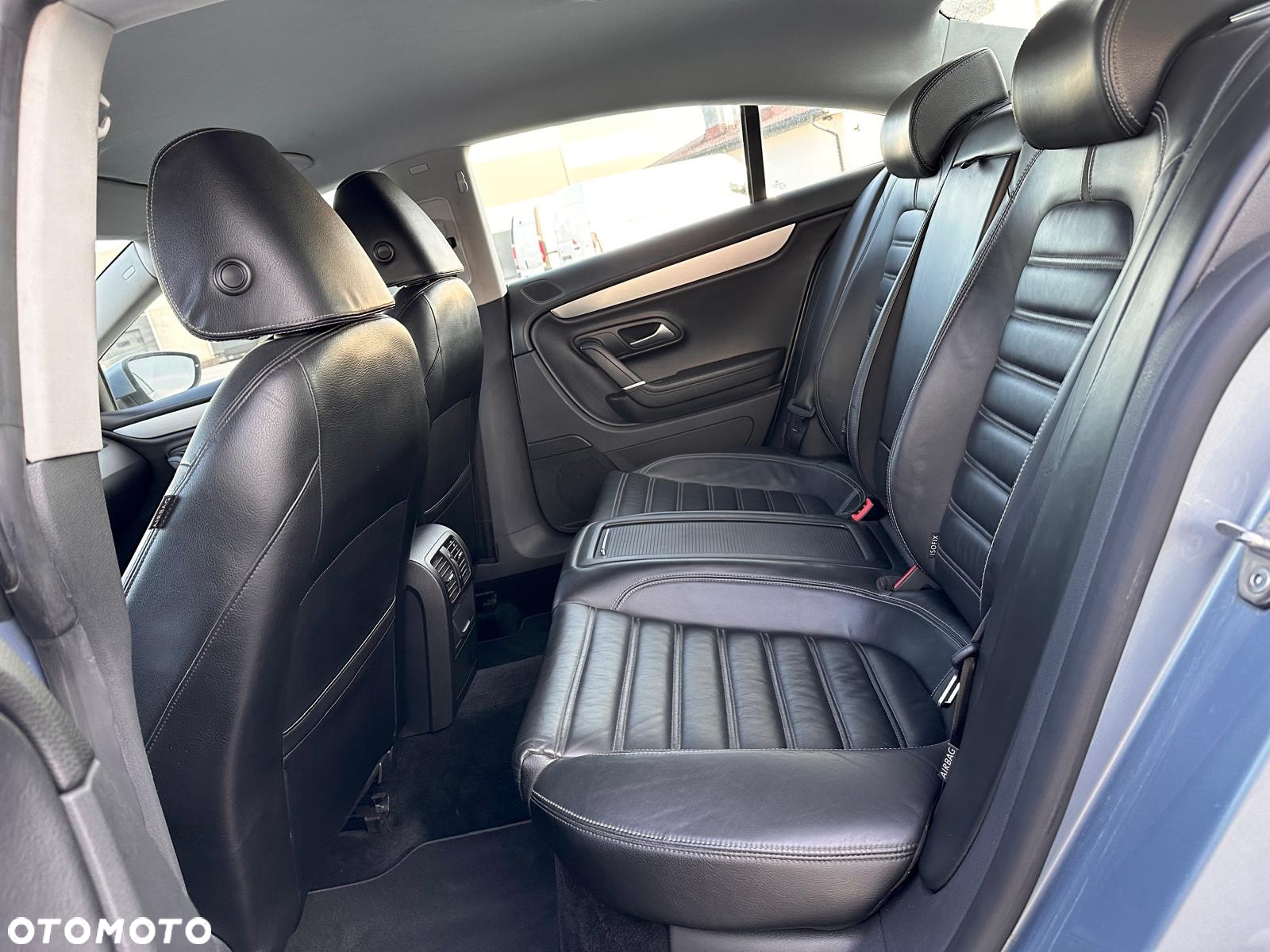 Volkswagen Passat CC - 14