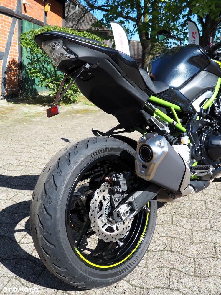 Kawasaki Z 900 - 14