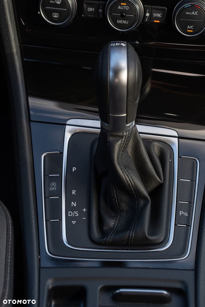 Volkswagen Golf VII 2.0 TDI BMT Highline DSG - 12