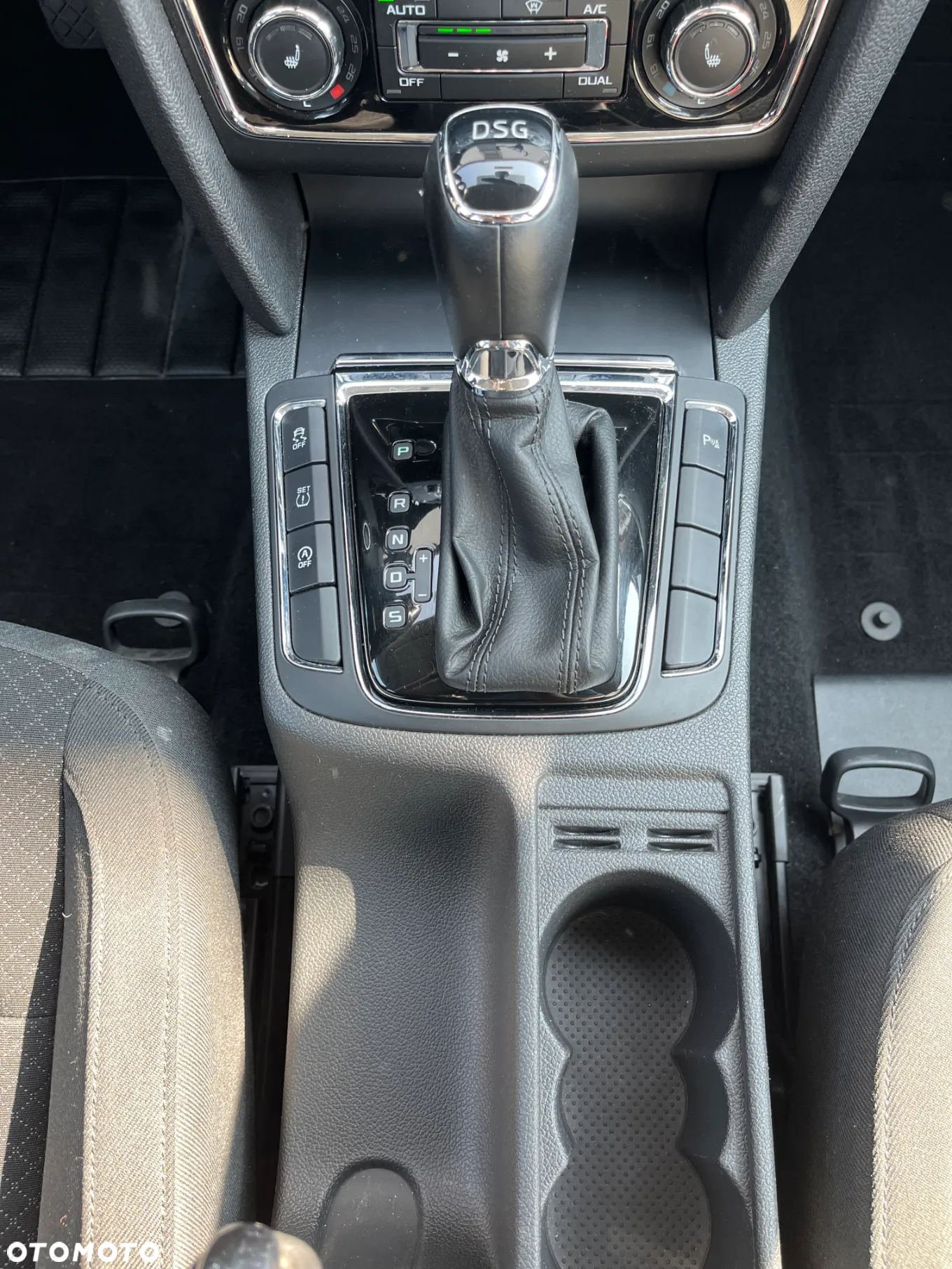Skoda Superb 2.0 TDI Ambition DSG - 10