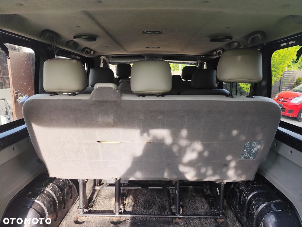 Renault Trafic Passenger - 3