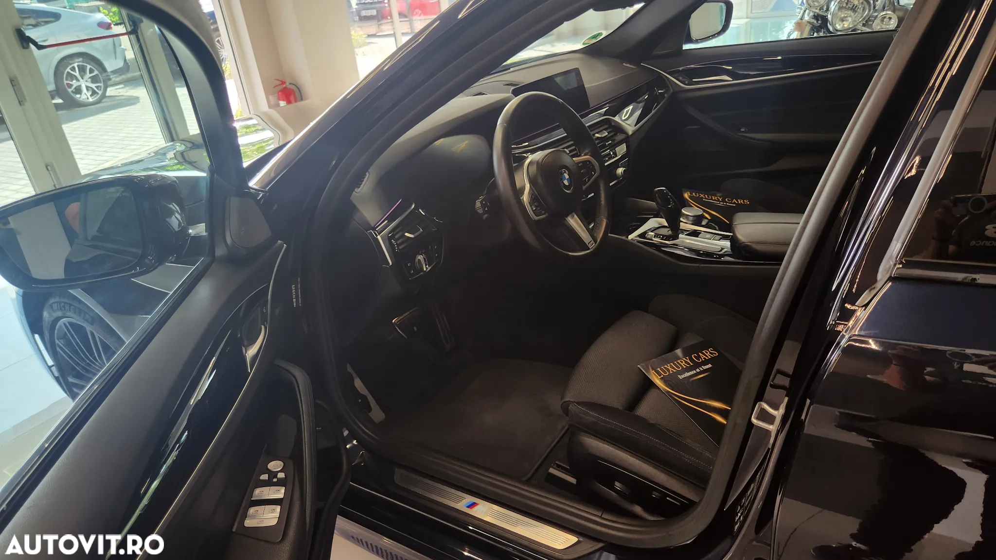 BMW Seria 5 520d xDrive AT - 11