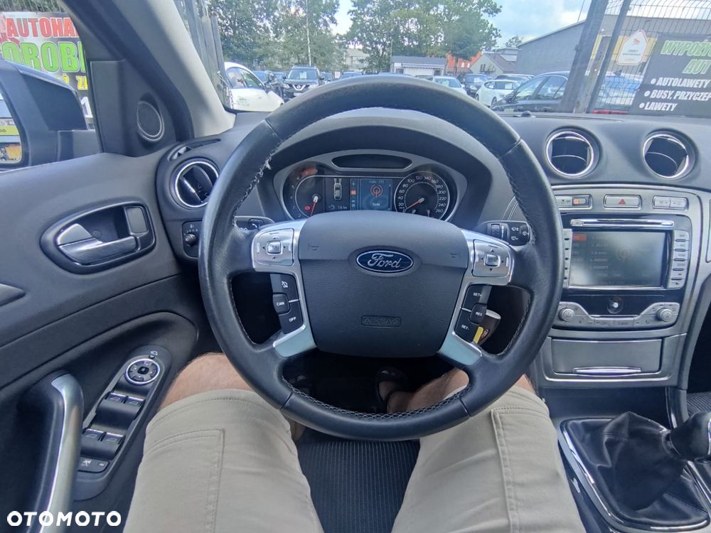 Ford Mondeo 2.0 Ghia - 20