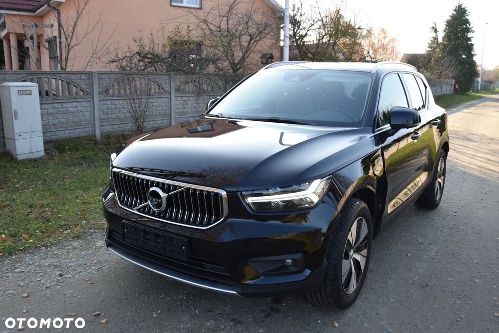 Volvo XC 40 T5 Twin Engine DKG Momentum Pro - 3