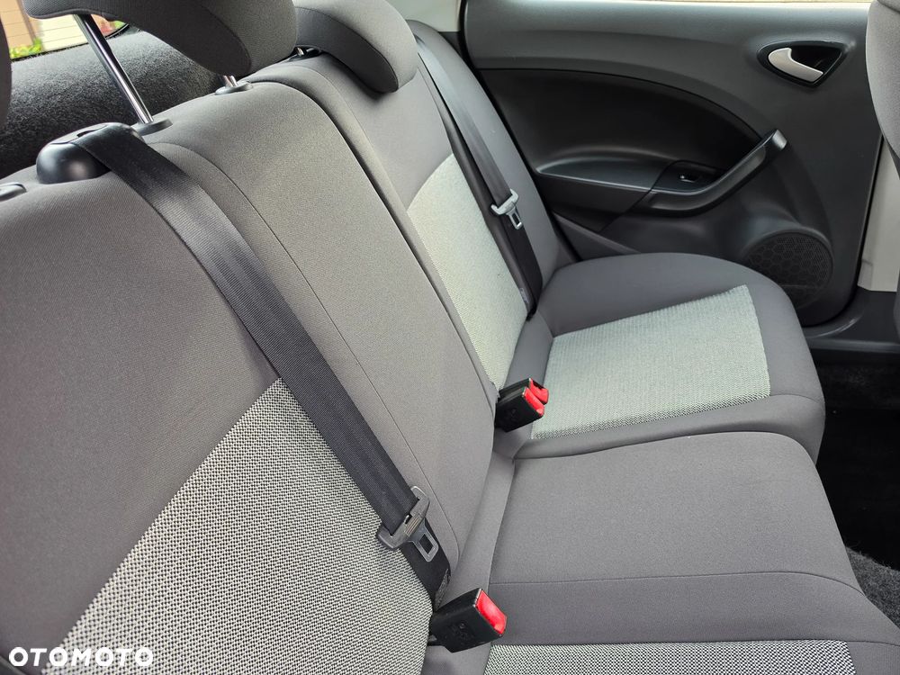 Seat Ibiza 1.4 16V Style - 28