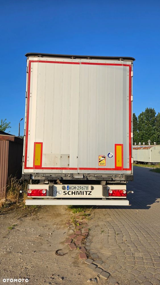 Schmitz Cargobull SCB - 3