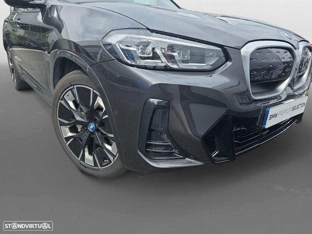 BMW iX3 M Sport Impressive - 9