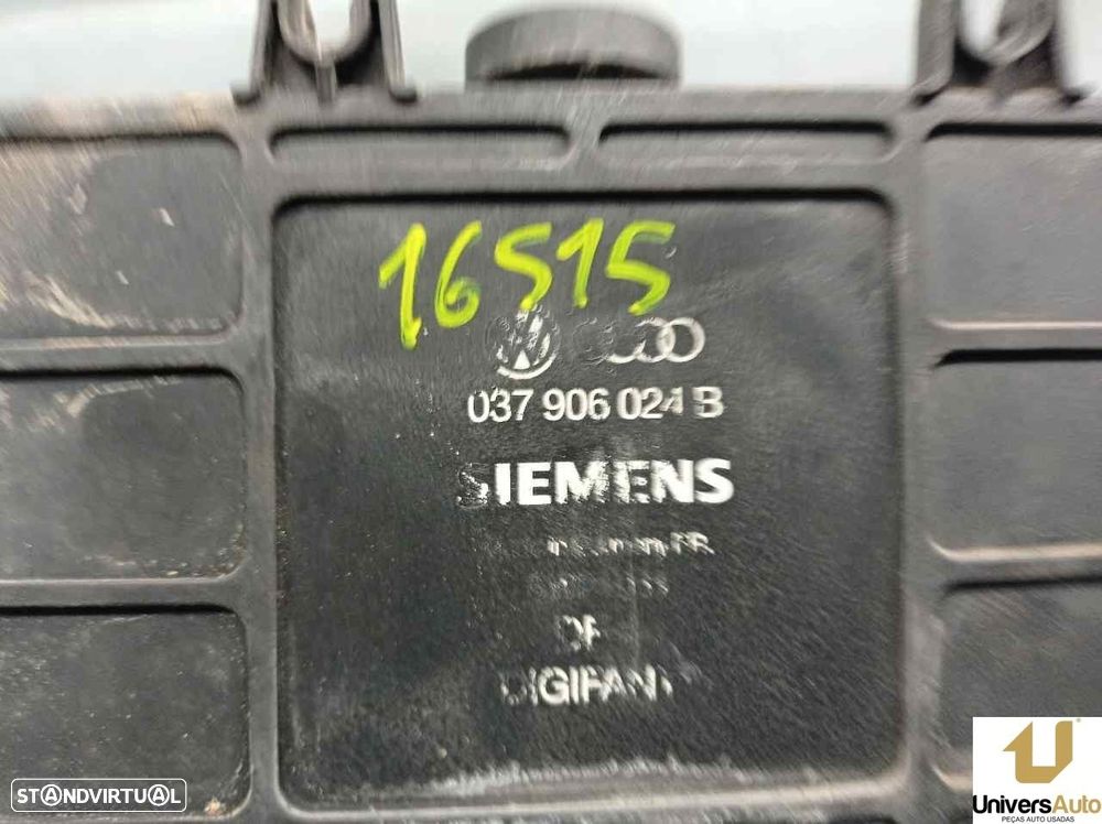 CENTRALINA MOTOR UCE VOLKSWAGEN GOLF III 1992 -037906024B - 1
