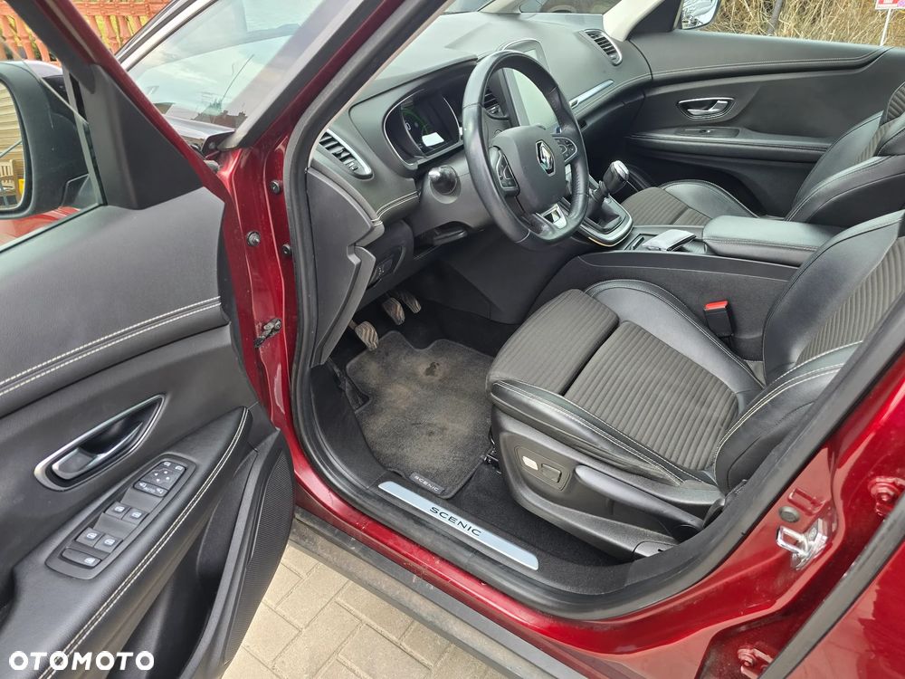 Renault Grand Scenic - 8