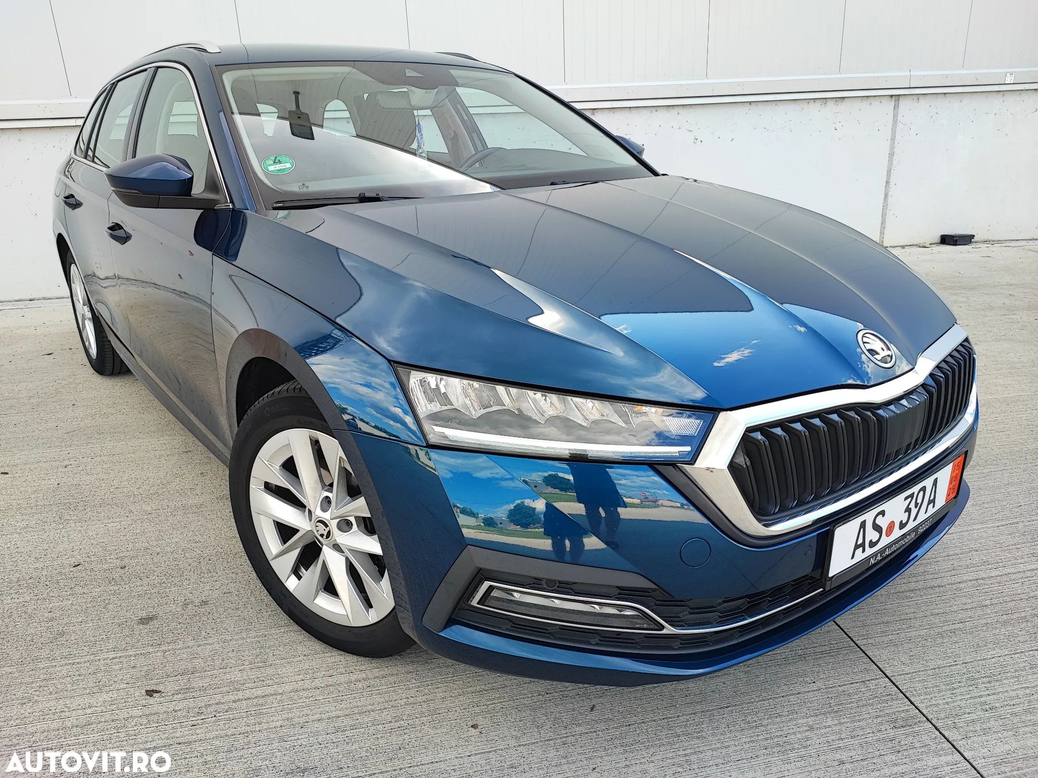 Skoda Octavia 2.0 TDI DSG Clever - 1