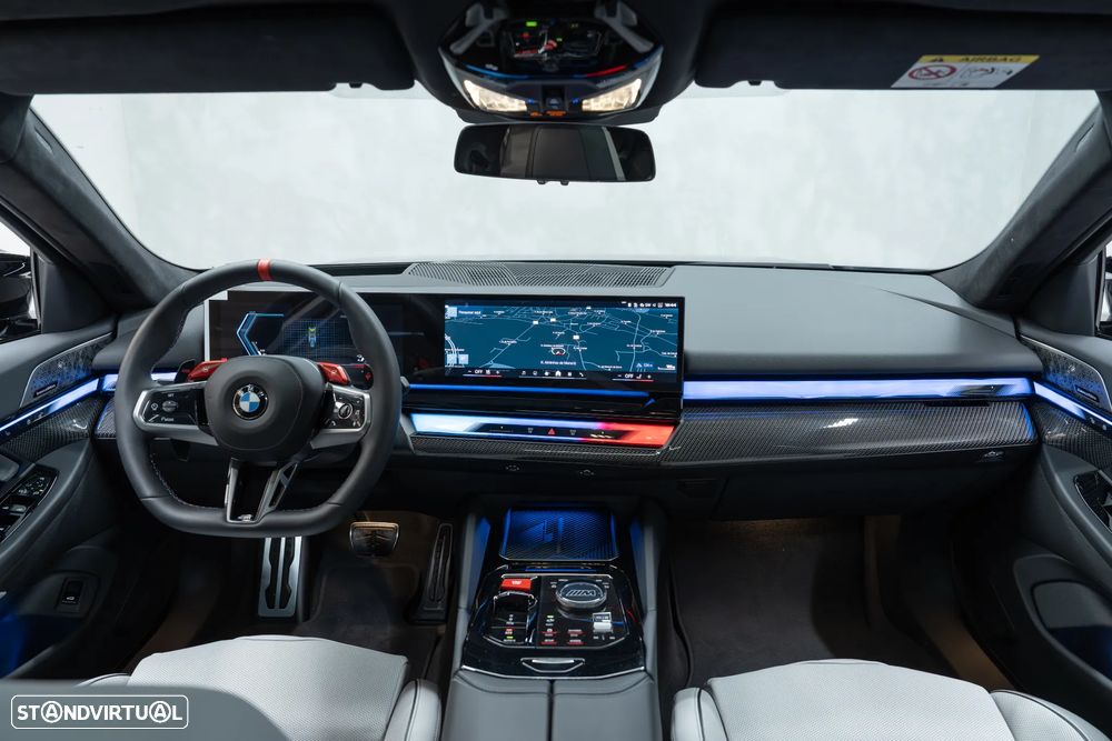 BMW M5 Touring xDrive - 22