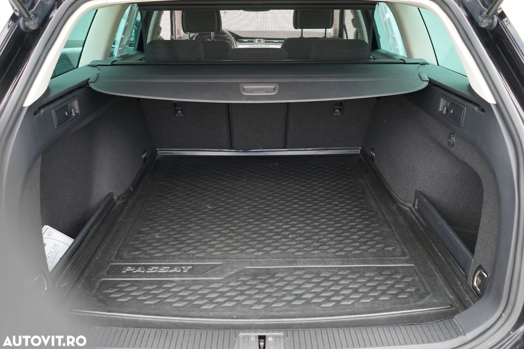 Volkswagen Passat Variant 2.0 TDI DSG Comfortline - 38