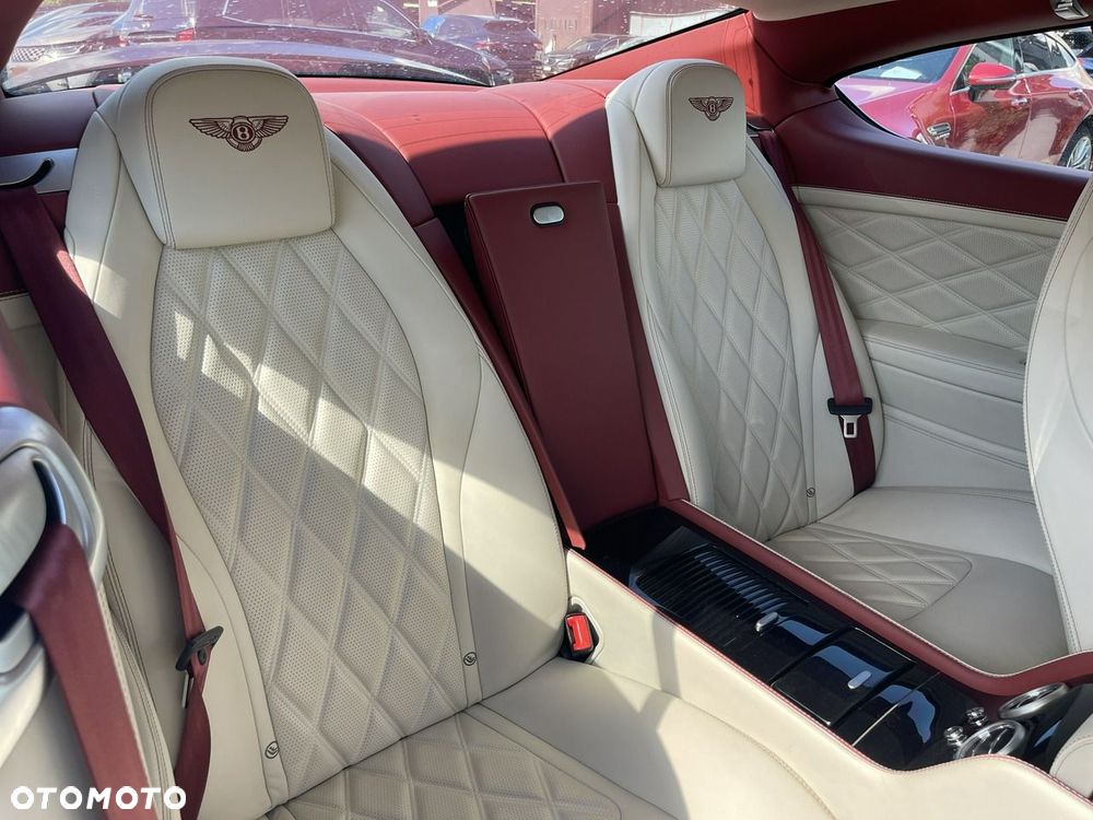 Bentley Continental GT V8 S - 12